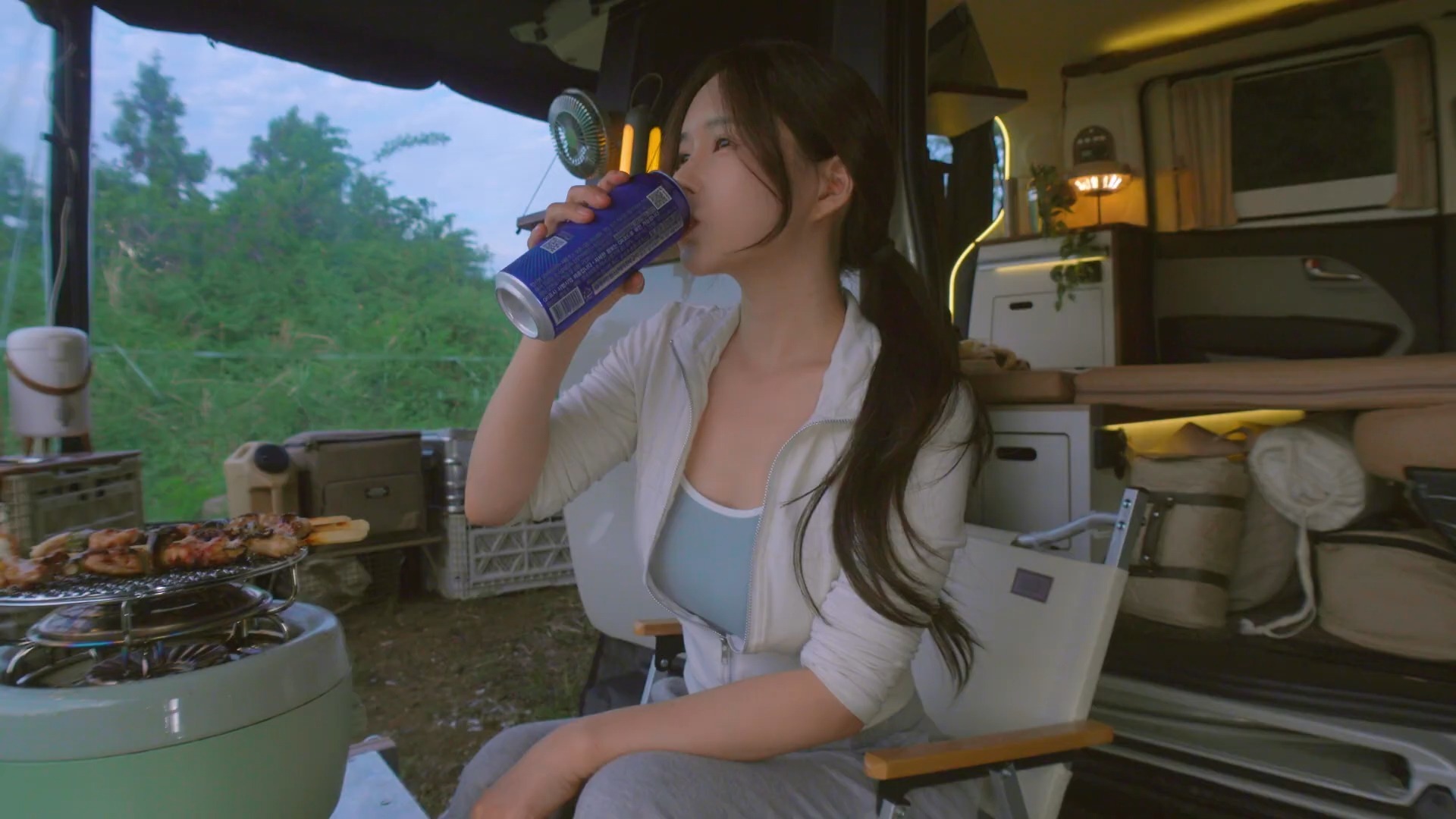 “锋刃-2025”国际狙击手射击竞赛进行“解救人质精准狙击”课目竞赛